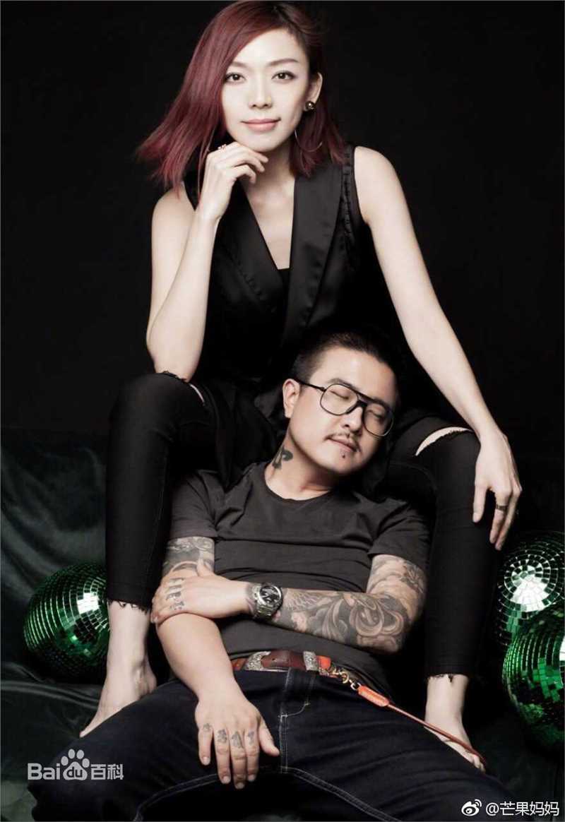 张亚飞(Effie Zhang)与陈超的结婚照壁纸壁纸