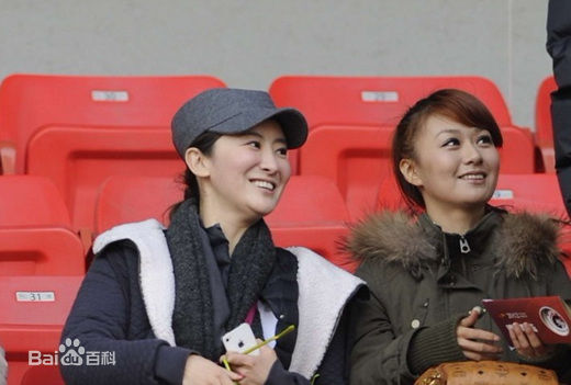 张鹭(Zhang Lu)与女友密密照片前后照片