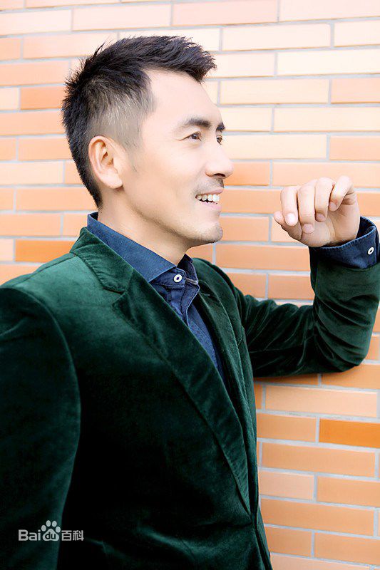 黄子腾(James)最全 墨绿西装壁纸