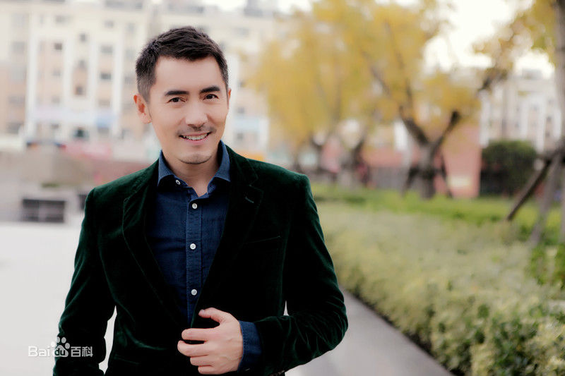 黄子腾(James)最全 墨绿西装壁纸