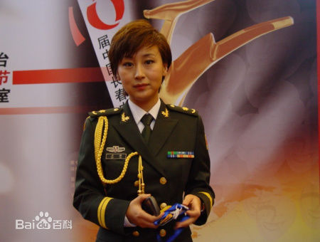 石琳(Irene) 蓝色长裙优雅街拍图片图集