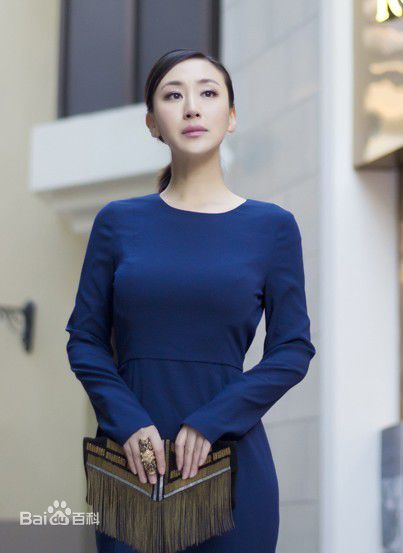 石琳(Irene) 蓝色长裙优雅街拍图片图集