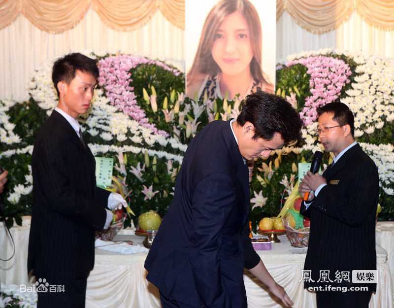 陈俊生(Jonathan Chen)拜祭女友性感图片图集