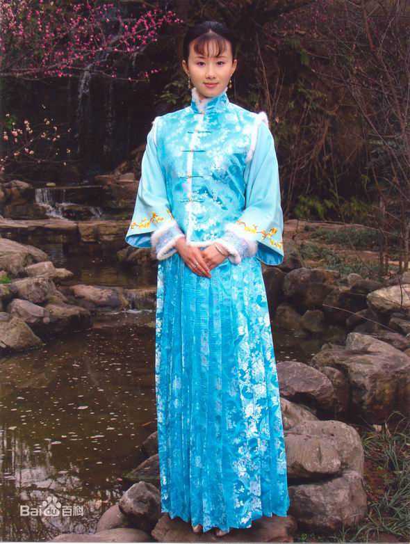 黄健中(Huang Jianzhong)《银饰》高清剧照