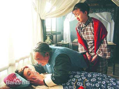 黄健中(Huang Jianzhong)《银饰》高清剧照