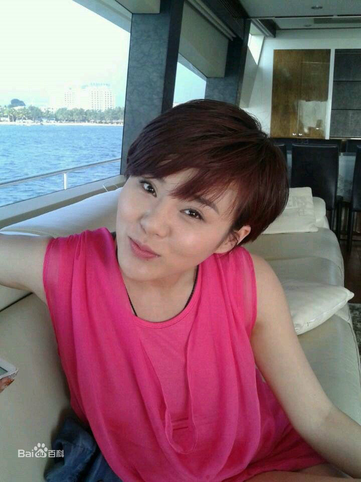 最优质郑伊涵(Moon)素颜照