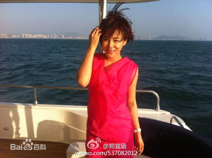 最优质郑伊涵(Moon)素颜照