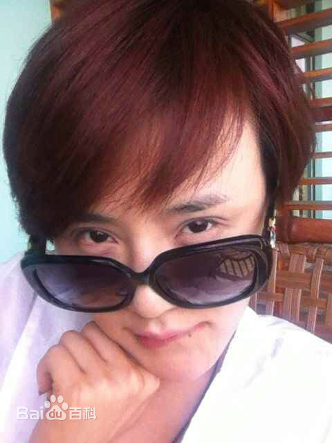 最优质郑伊涵(Moon)素颜照