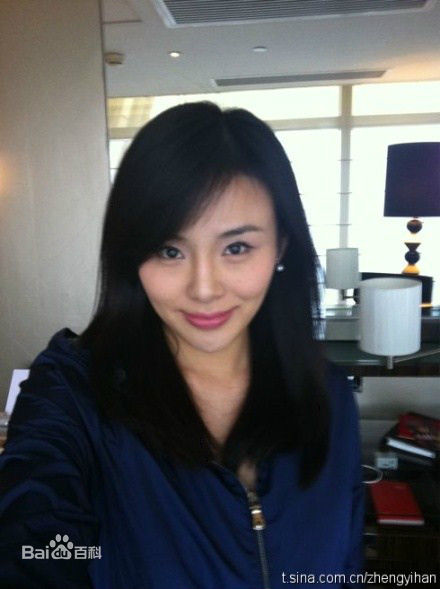 最优质郑伊涵(Moon)素颜照