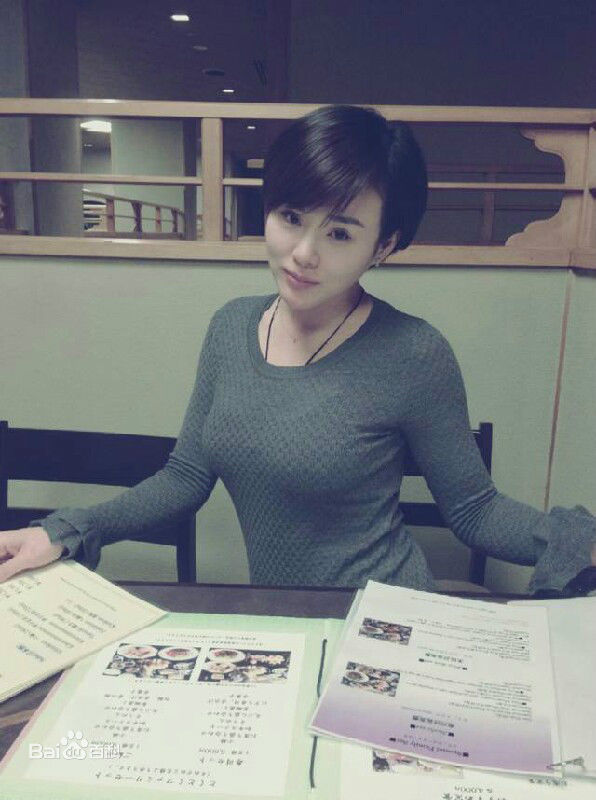 最优质郑伊涵(Moon)素颜照