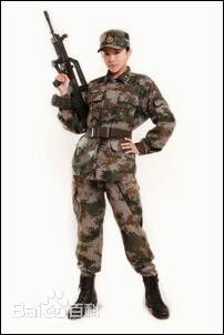 最优质郑伊涵(Moon)在《麻辣女兵》夏夏中的相册