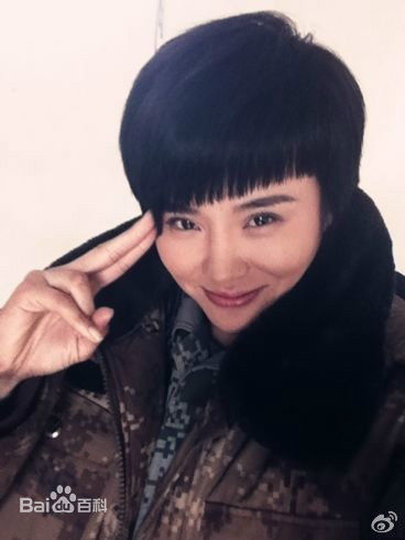 最优质郑伊涵(Moon)在《麻辣女兵》夏夏中的相册