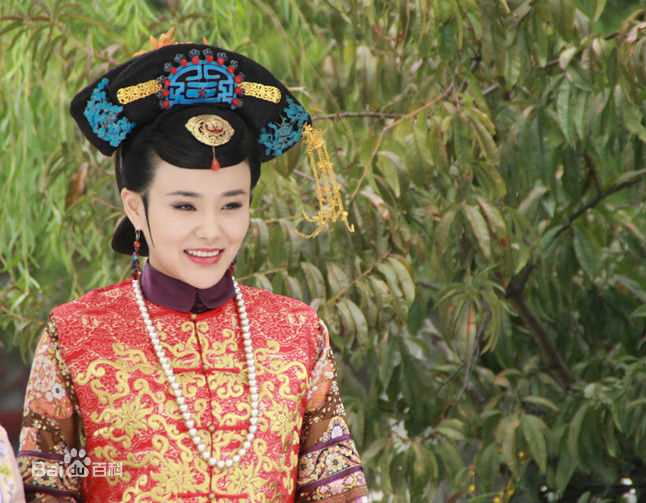 郑伊涵(Moon)在《金钗谍影》大福晋紫卉中的