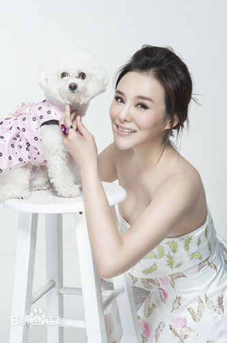 郑伊涵(Moon)生活照性感图片图集