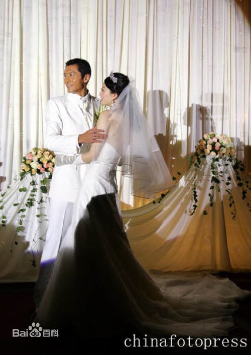 杨晨(Yang Chen)大婚素颜照相册