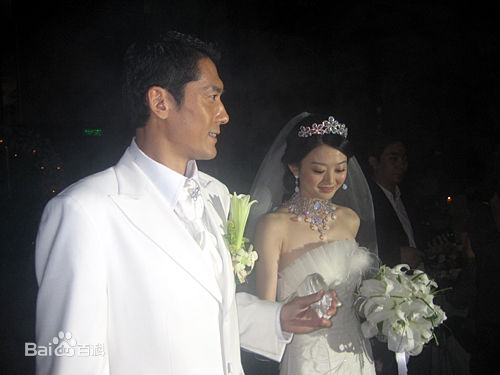 杨晨(Yang Chen)大婚素颜照相册