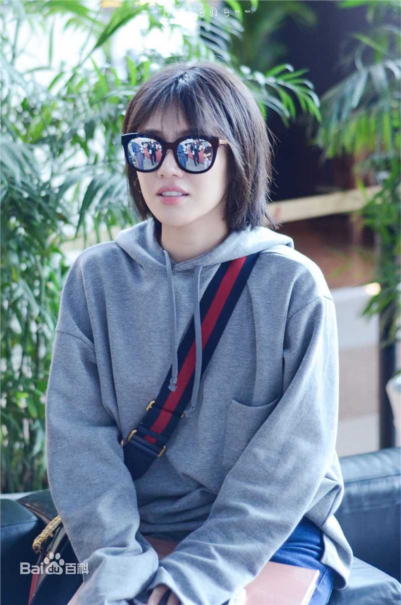 马思纯(Sandra)机场偶遇图片图集