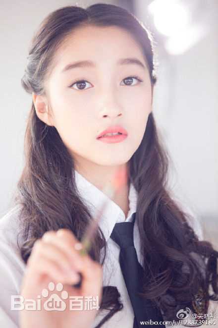 关晓彤(Guan Xiaotong)最新壁纸