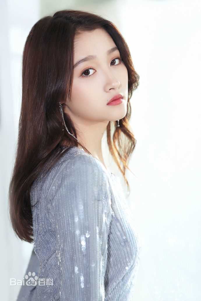 关晓彤(Guan Xiaotong)最新壁纸