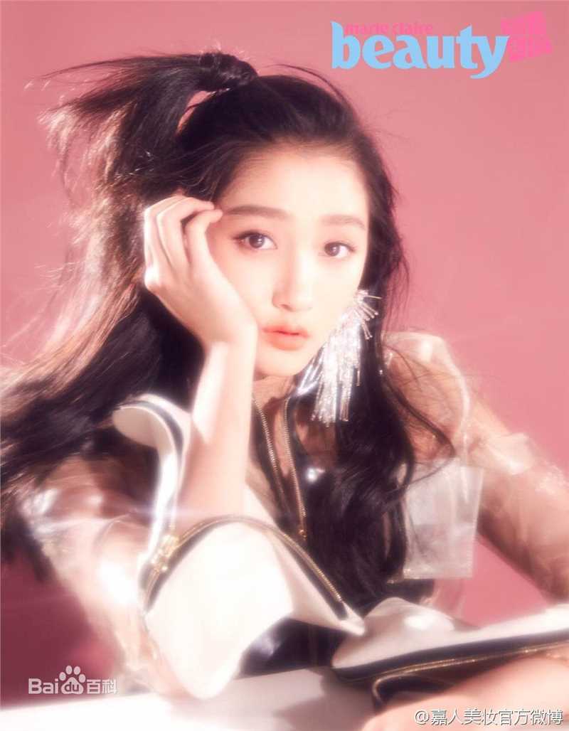 关晓彤(Guan Xiaotong)嘉人美妆前后照片