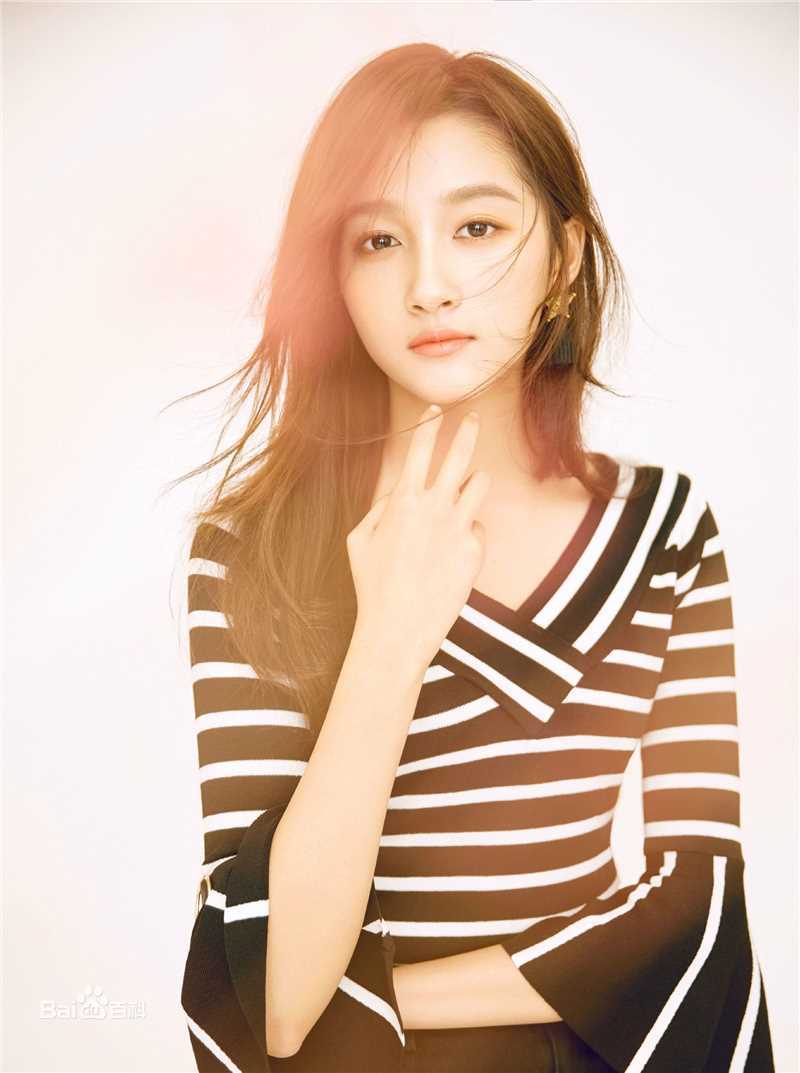 关晓彤(Guan Xiaotong)小资CHIC素颜照相册