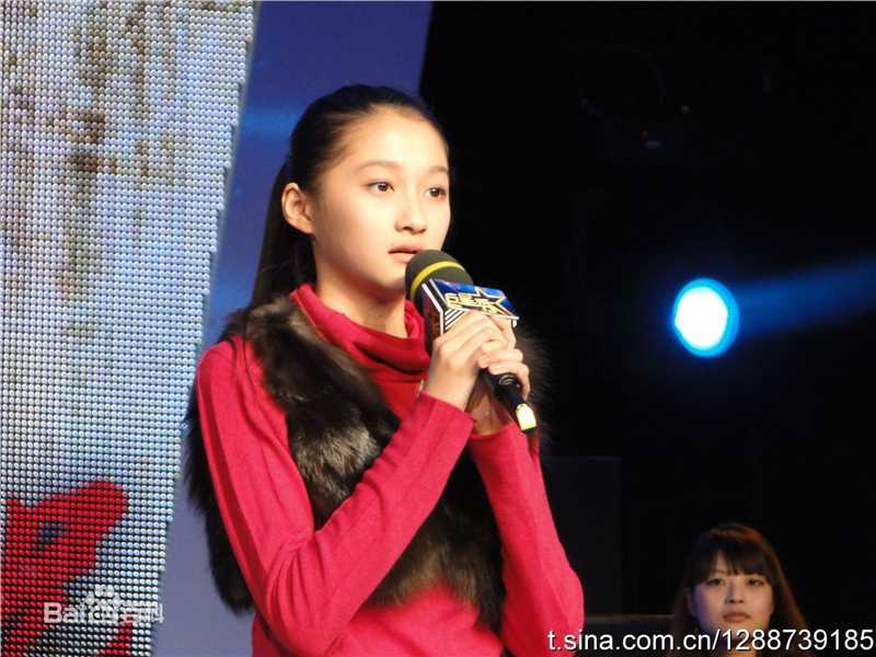 关晓彤(Guan Xiaotong)2011年北京卫视巨星秀素颜照相册