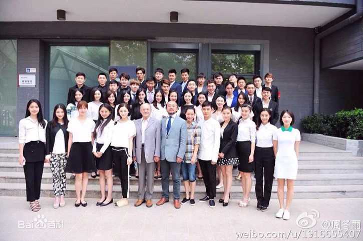 古力娜扎尔·拜合提亚尔(Gulinazhaer Baihetiyaer、Gulnazar)娜扎的童年时光素颜照相册