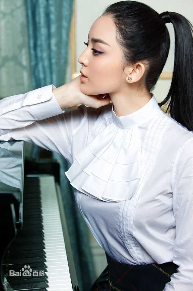 古力娜扎尔·拜合提亚尔(Gulinazhaer Baihetiyaer、Gulnazar)最优质杂志摄影相册