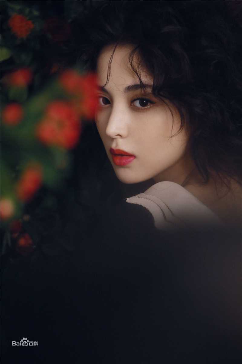 古力娜扎尔·拜合提亚尔(Gulinazhaer Baihetiyaer、Gulnazar)最优质杂志摄影相册