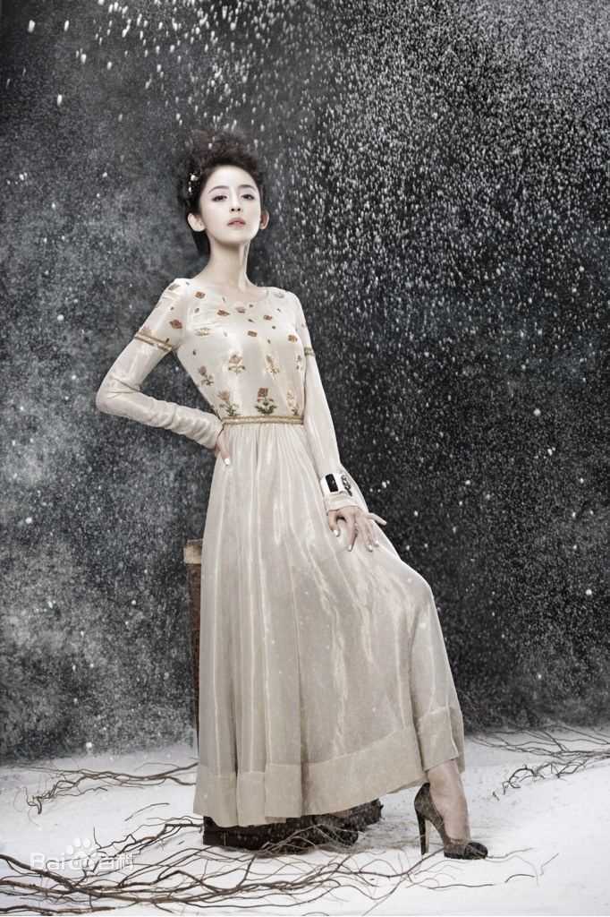 古力娜扎尔·拜合提亚尔(Gulinazhaer Baihetiyaer、Gulnazar)最优质杂志摄影相册