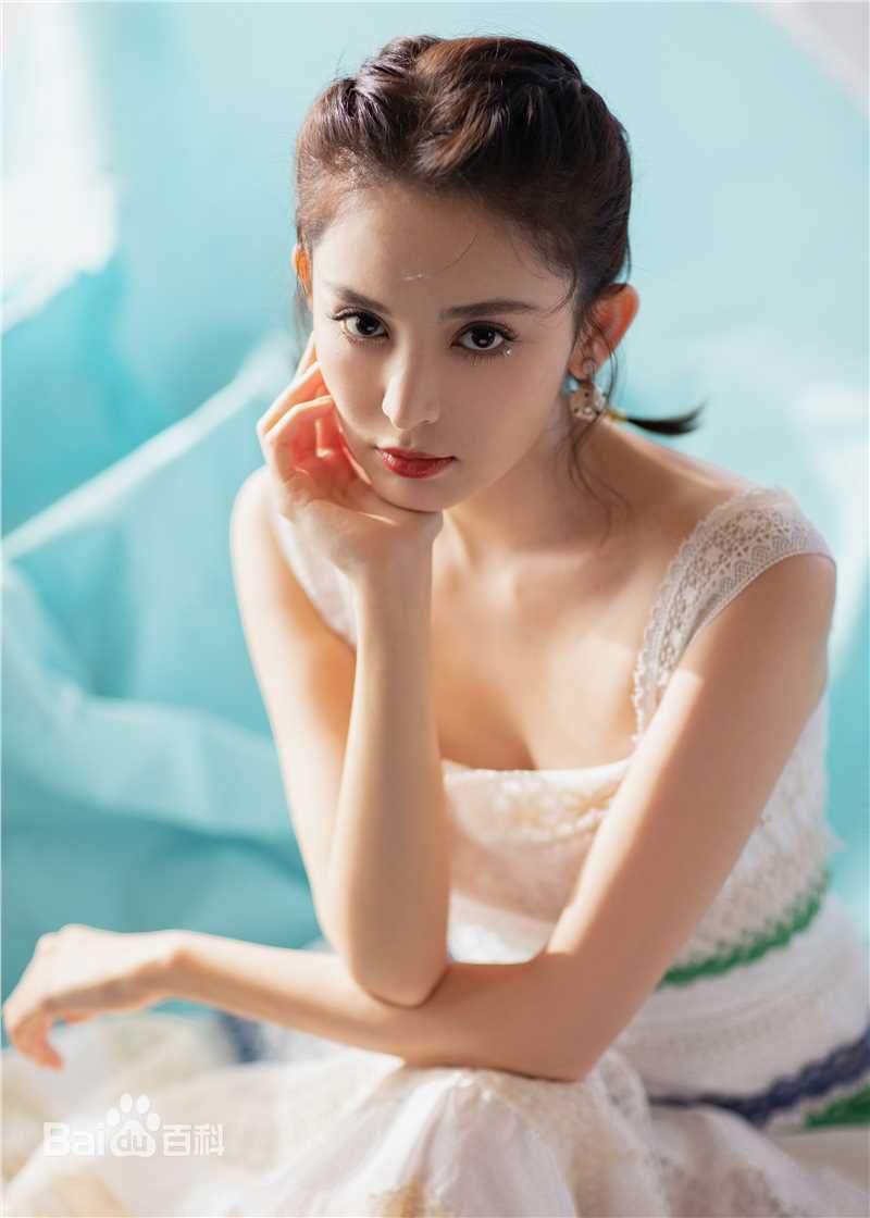 古力娜扎尔·拜合提亚尔(Gulinazhaer Baihetiyaer、Gulnazar)最优质杂志摄影相册