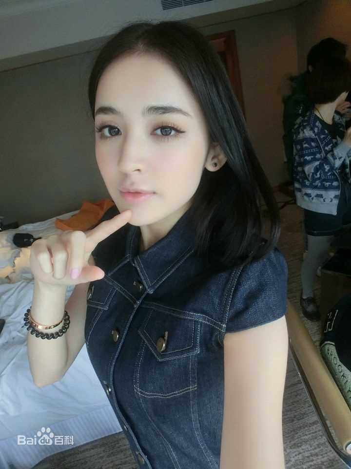 古力娜扎尔·拜合提亚尔(Gulinazhaer Baihetiyaer、Gulnazar)生活壁纸壁纸