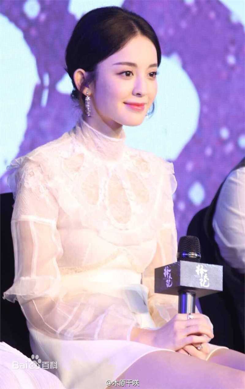 古力娜扎尔·拜合提亚尔(Gulinazhaer Baihetiyaer、Gulnazar)出席活动图片图集