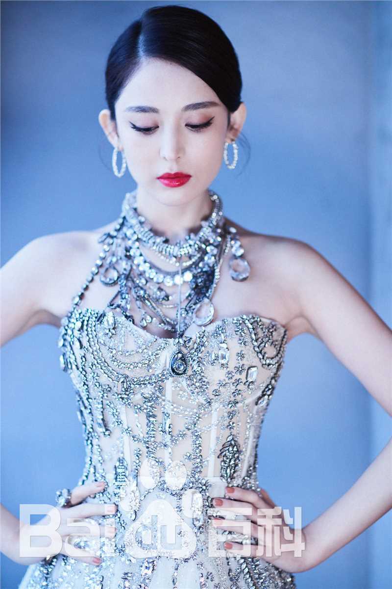 古力娜扎尔·拜合提亚尔(Gulinazhaer Baihetiyaer、Gulnazar)出席活动图片图集