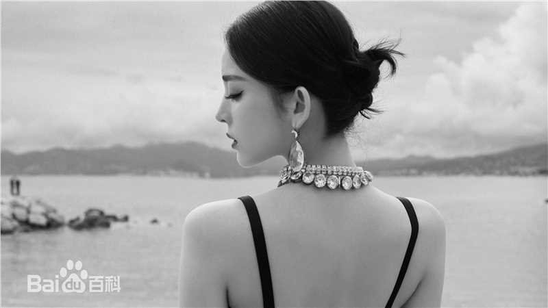 古力娜扎尔·拜合提亚尔(Gulinazhaer Baihetiyaer、Gulnazar)出席活动图片图集