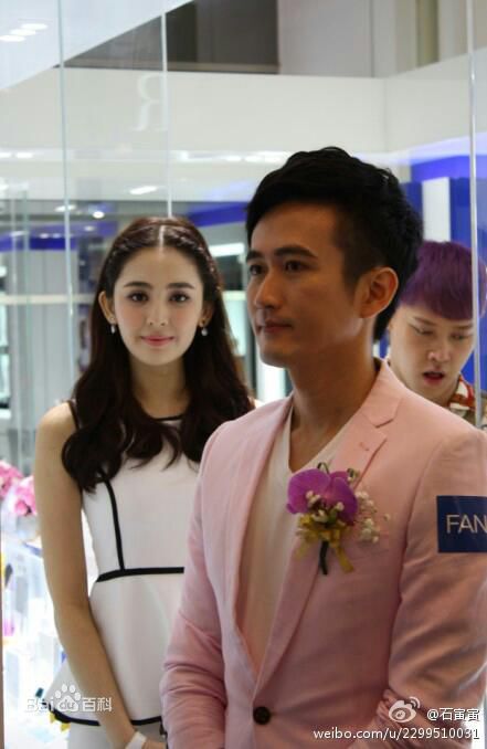 古力娜扎尔·拜合提亚尔(Gulinazhaer Baihetiyaer、Gulnazar)出席活动图片图集