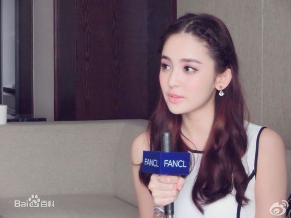 古力娜扎尔·拜合提亚尔(Gulinazhaer Baihetiyaer、Gulnazar)出席活动图片图集