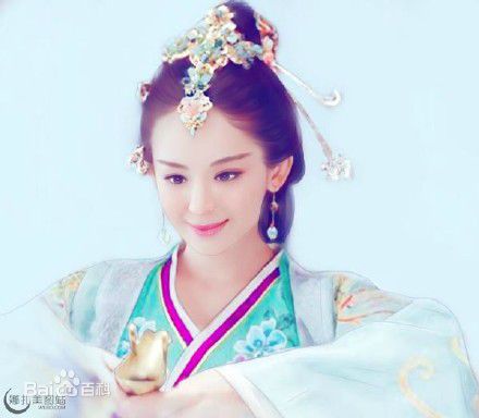 古力娜扎尔·拜合提亚尔(Gulinazhaer Baihetiyaer、Gulnazar)手绘生活照