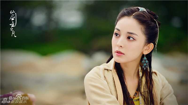 古力娜扎尔·拜合提亚尔(Gulinazhaer Baihetiyaer、Gulnazar)云之凡——唐雨柔生活照相册