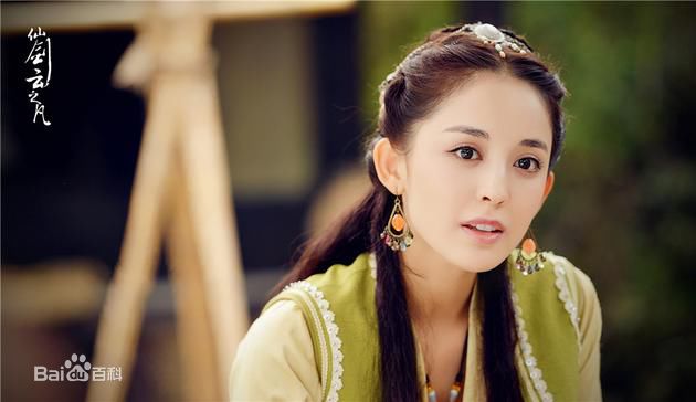 古力娜扎尔·拜合提亚尔(Gulinazhaer Baihetiyaer、Gulnazar)云之凡——唐雨柔生活照相册