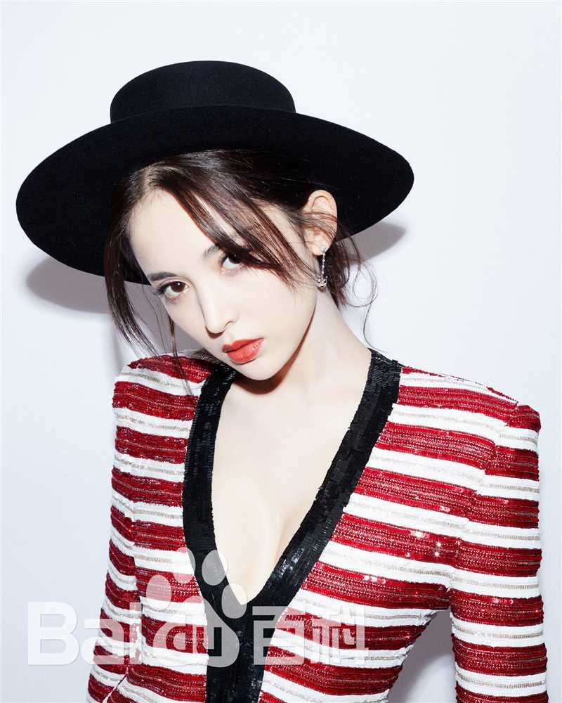 古力娜扎尔·拜合提亚尔(Gulinazhaer Baihetiyaer、Gulnazar)古力娜扎前后照片