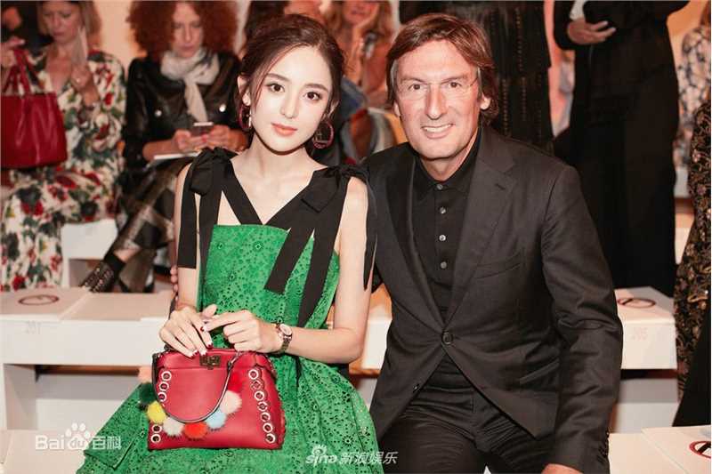 古力娜扎尔·拜合提亚尔(Gulinazhaer Baihetiyaer、Gulnazar)精选时装周图册