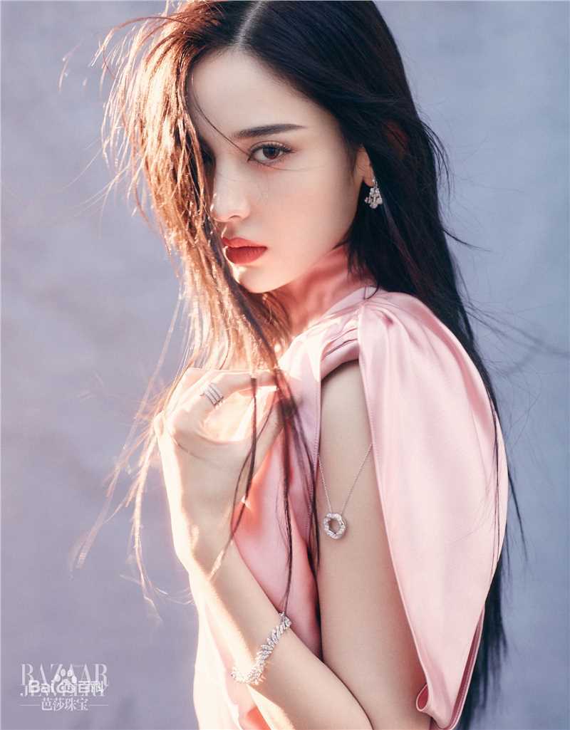 古力娜扎尔·拜合提亚尔(Gulinazhaer Baihetiyaer、Gulnazar)杂志