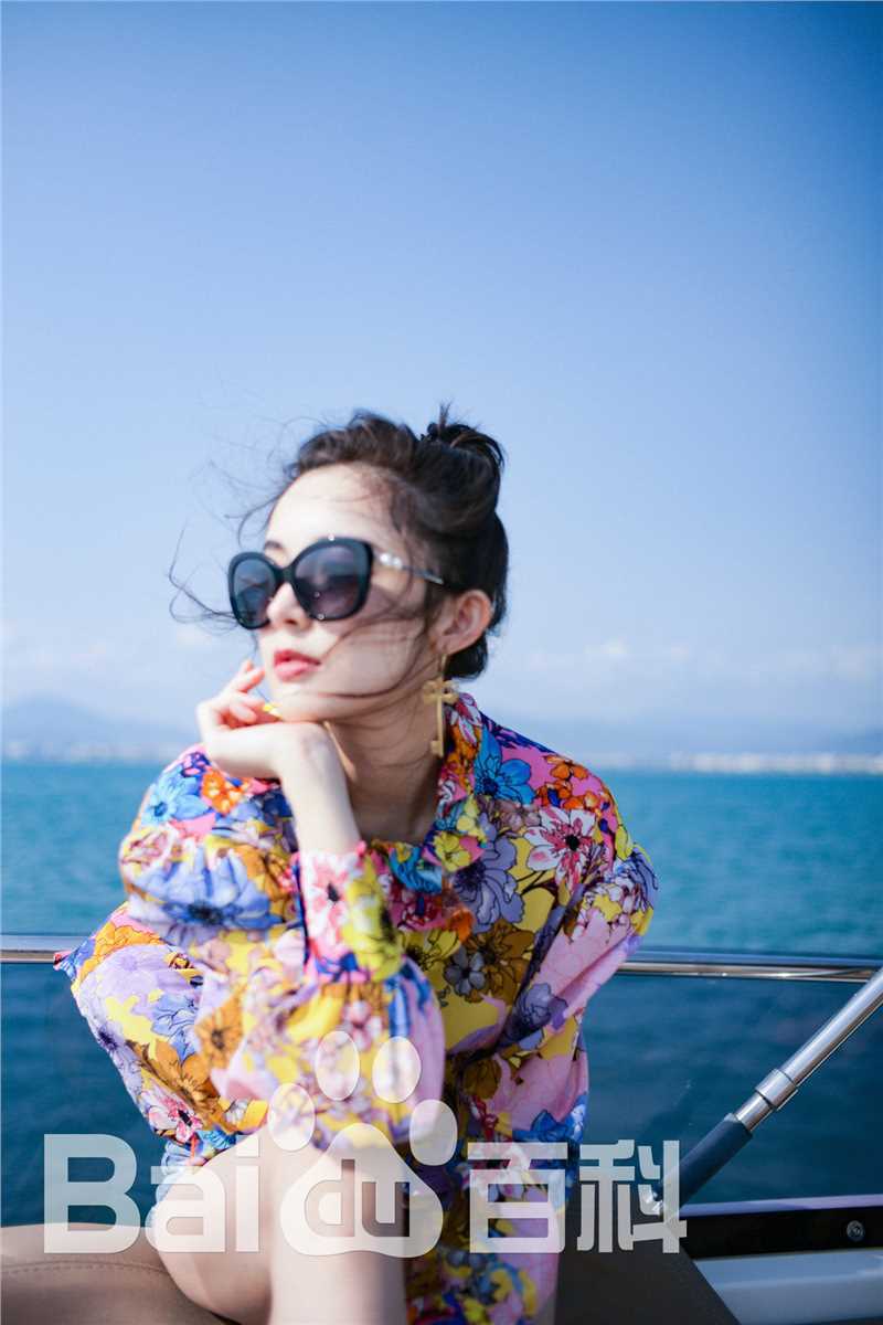 古力娜扎尔·拜合提亚尔(Gulinazhaer Baihetiyaer、Gulnazar)个人生活图片图集