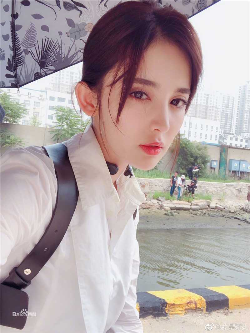 古力娜扎尔·拜合提亚尔(Gulinazhaer Baihetiyaer、Gulnazar)个人生活图片图集