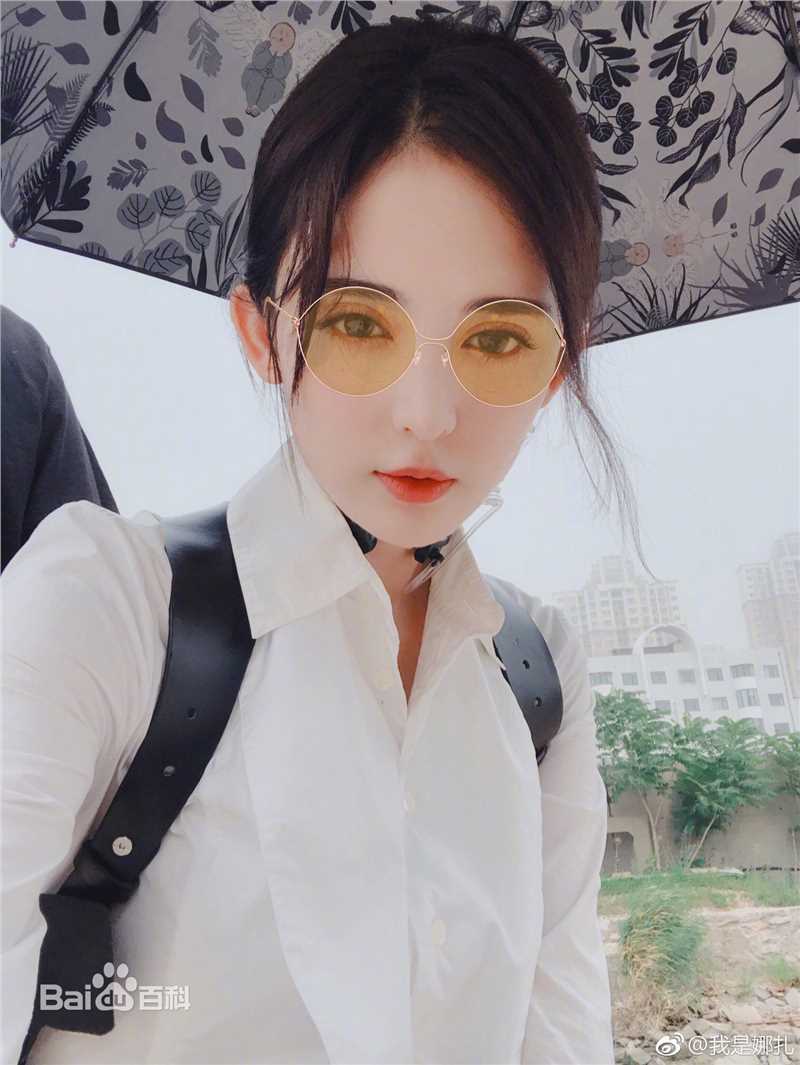 古力娜扎尔·拜合提亚尔(Gulinazhaer Baihetiyaer、Gulnazar)个人生活图片图集