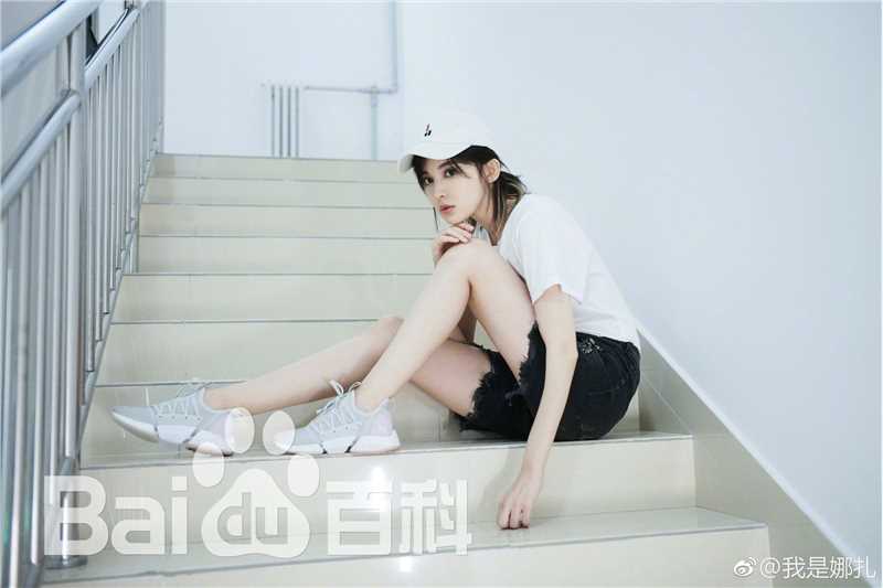 古力娜扎尔·拜合提亚尔(Gulinazhaer Baihetiyaer、Gulnazar)个人生活图片图集