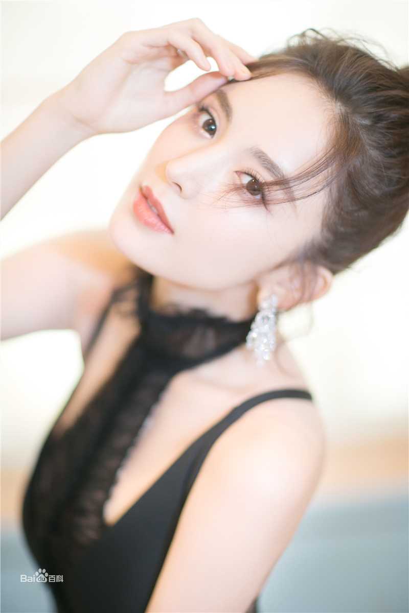 古力娜扎尔·拜合提亚尔(Gulinazhaer Baihetiyaer、Gulnazar)最新活动图集