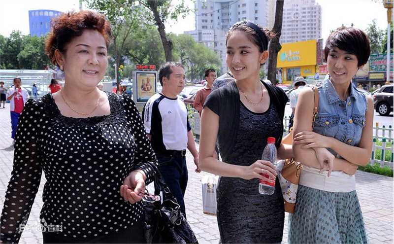 最全古力娜扎尔·拜合提亚尔(Gulinazhaer Baihetiyaer、Gulnazar)精彩图册