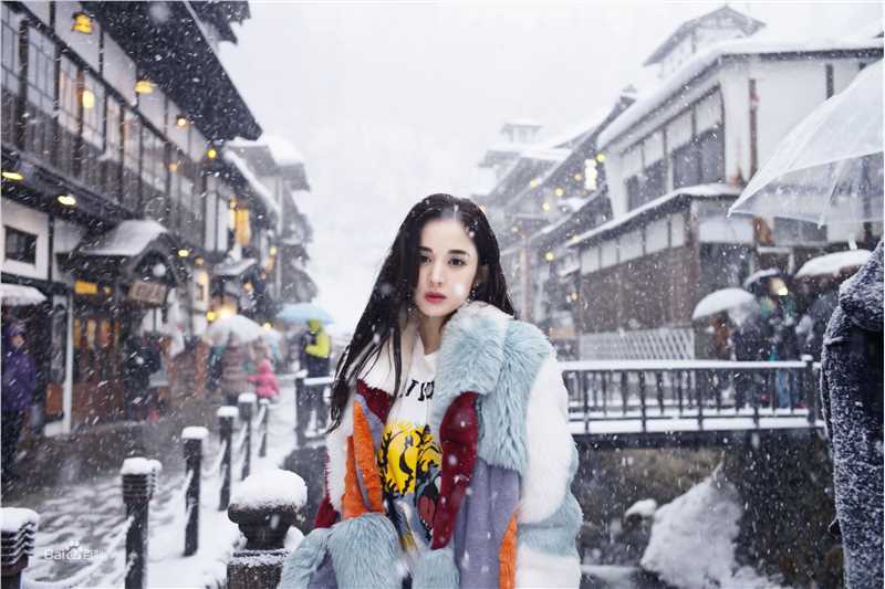 最新古力娜扎尔·拜合提亚尔(Gulinazhaer Baihetiyaer、Gulnazar)性感图片